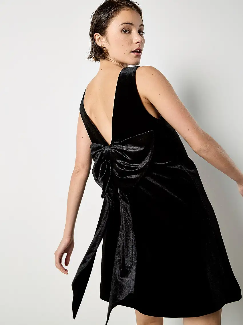 Velvet Bow Back Swing Dress Black